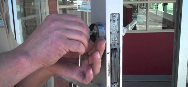 commercial door lock repair Willowbrook