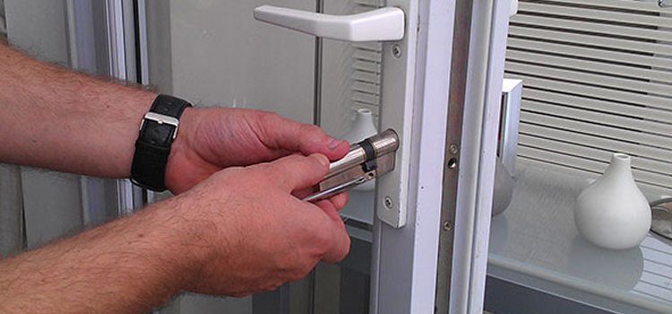 Commercial Door Lock Repair in Willowbrook
